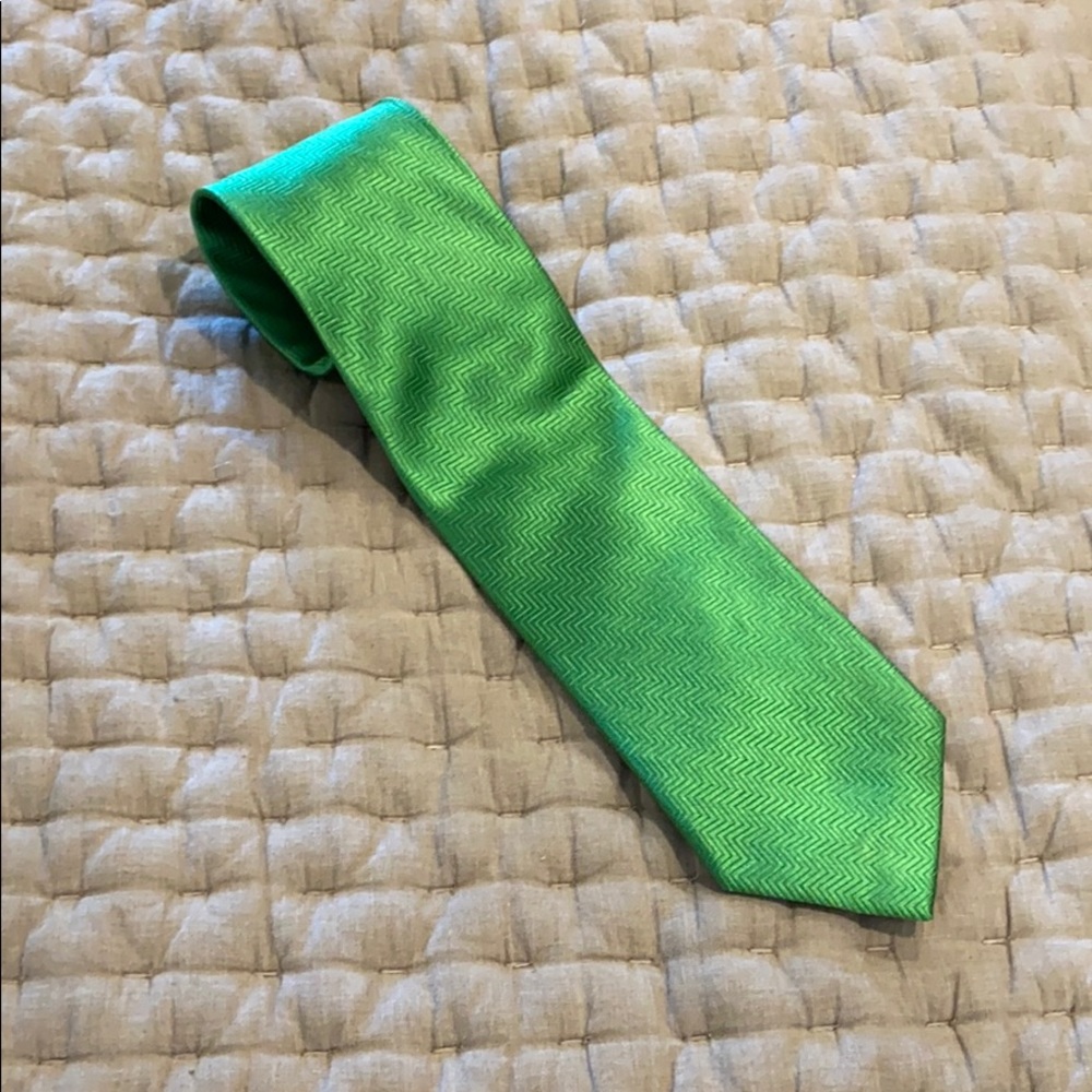 The Tie Bar Tie